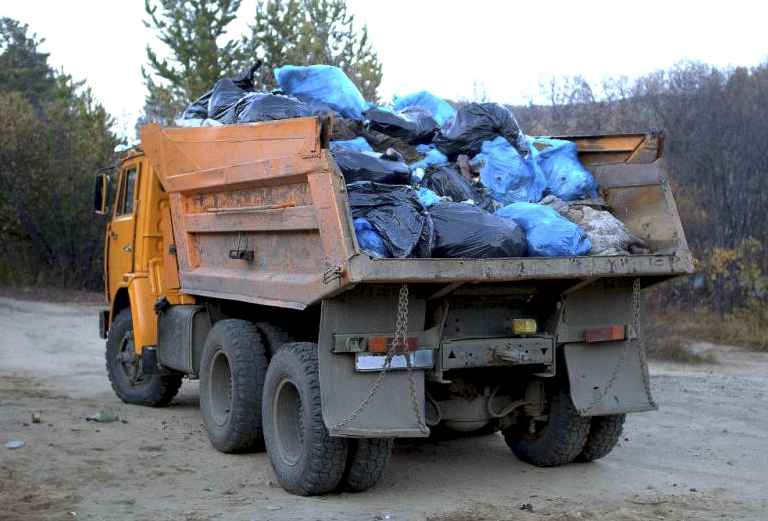 Вывоз бытового мусора цены по Феодосии